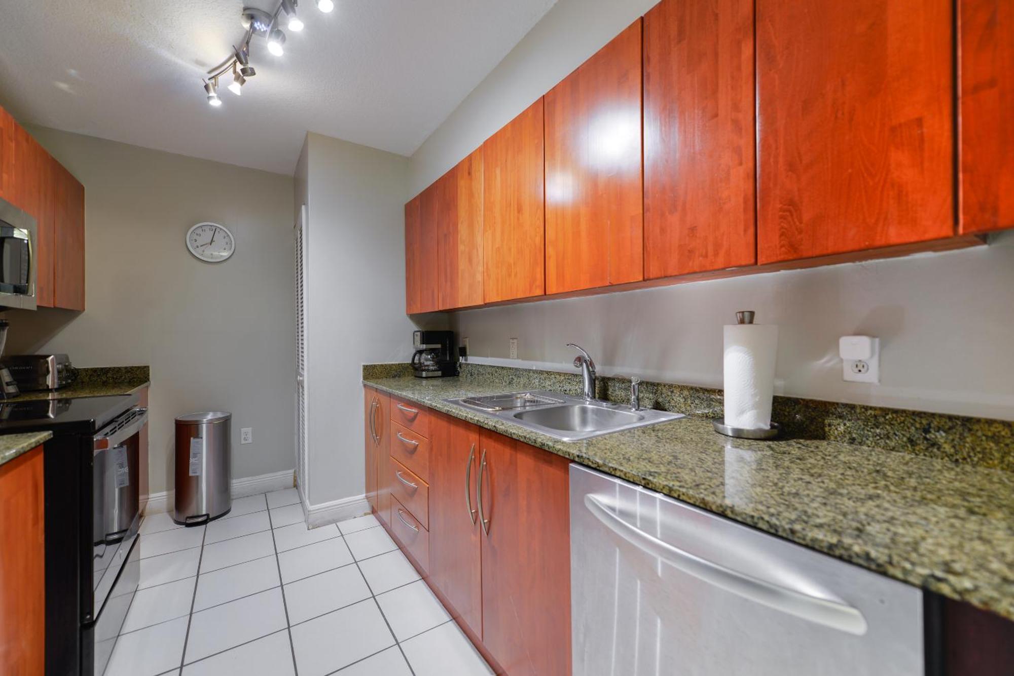 Amazing 3 Bedroom Condo At Brickell With Pool Майами Экстерьер фото